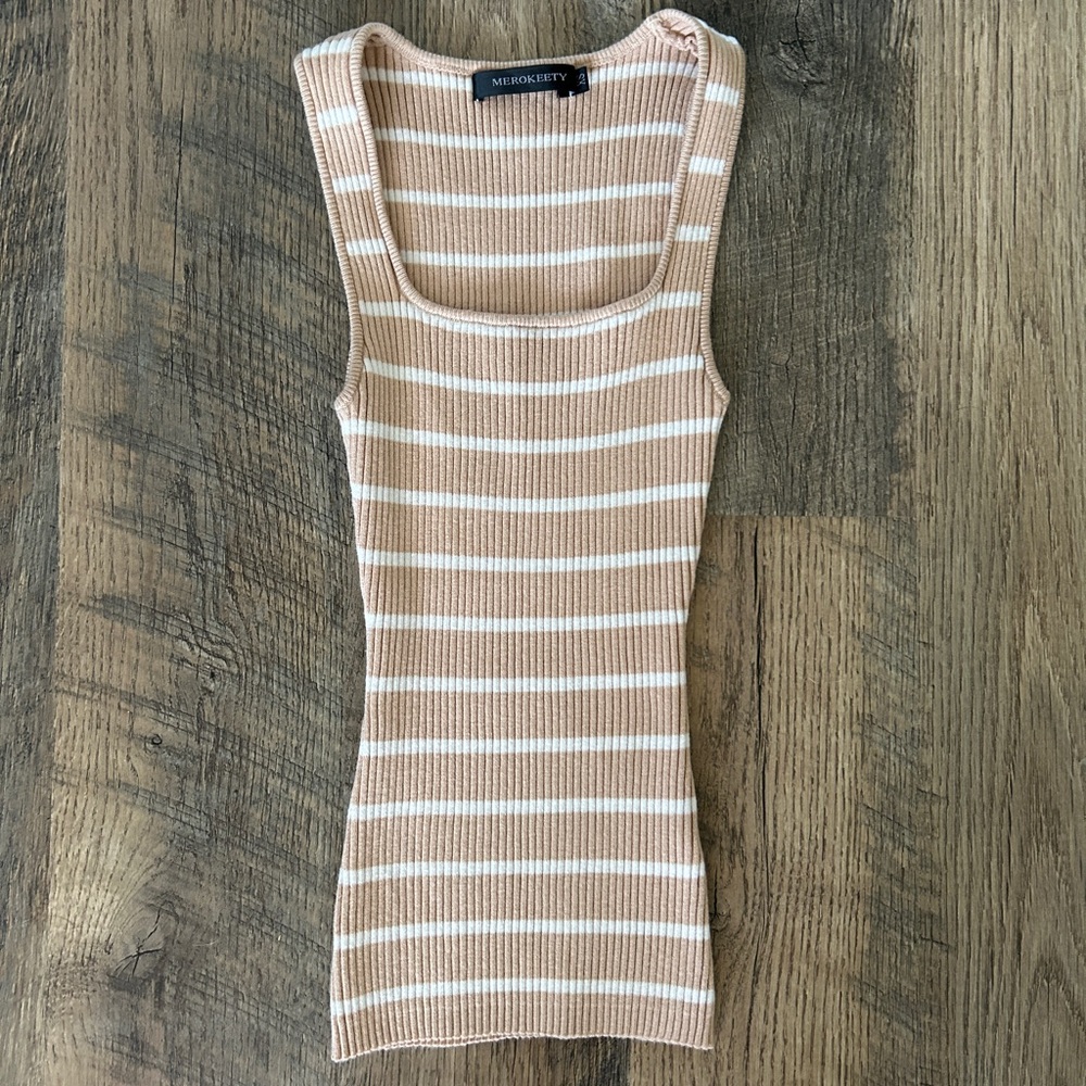 Merokeety Square Neck Ribbed Tank Top - Picture 3 of 5